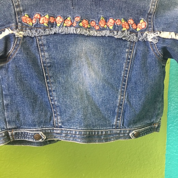 Distressed Rosey Jean Jacket Size 18M - Picture 7 of 7